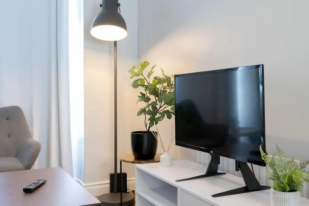 Cosy 2 Bedroom Town House Close To City Centre 贝尔法斯特 0*,